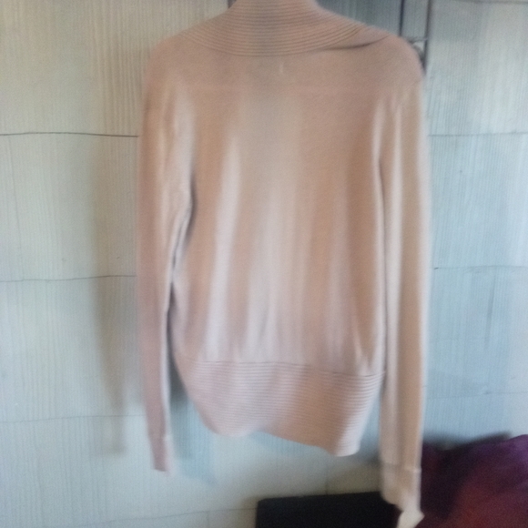 Refined tan sweater timeless, MINIMALIST, ACADAMIA, AMERICANA, DALLAS, WESTERN - Picture 4 of 9